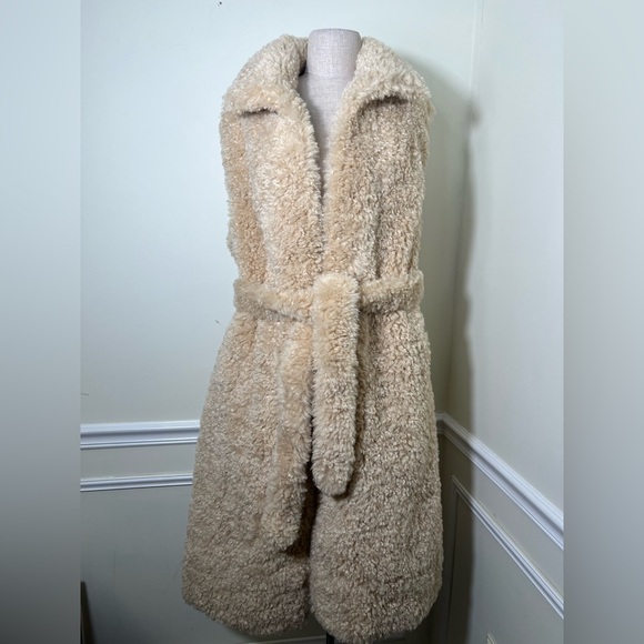 Avec Les Filles Teddy Vest - Picture 3 of 10